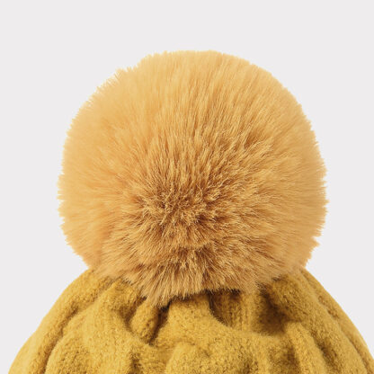 FREEBIRD99 pom pom beanie hat detail image 02