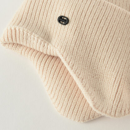 FREEBIRD99 earflap beanie hat beige detail image 04